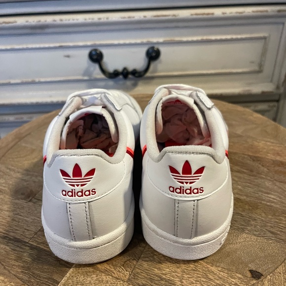 Womens adidas size 7.5 - Picture 3 of 6